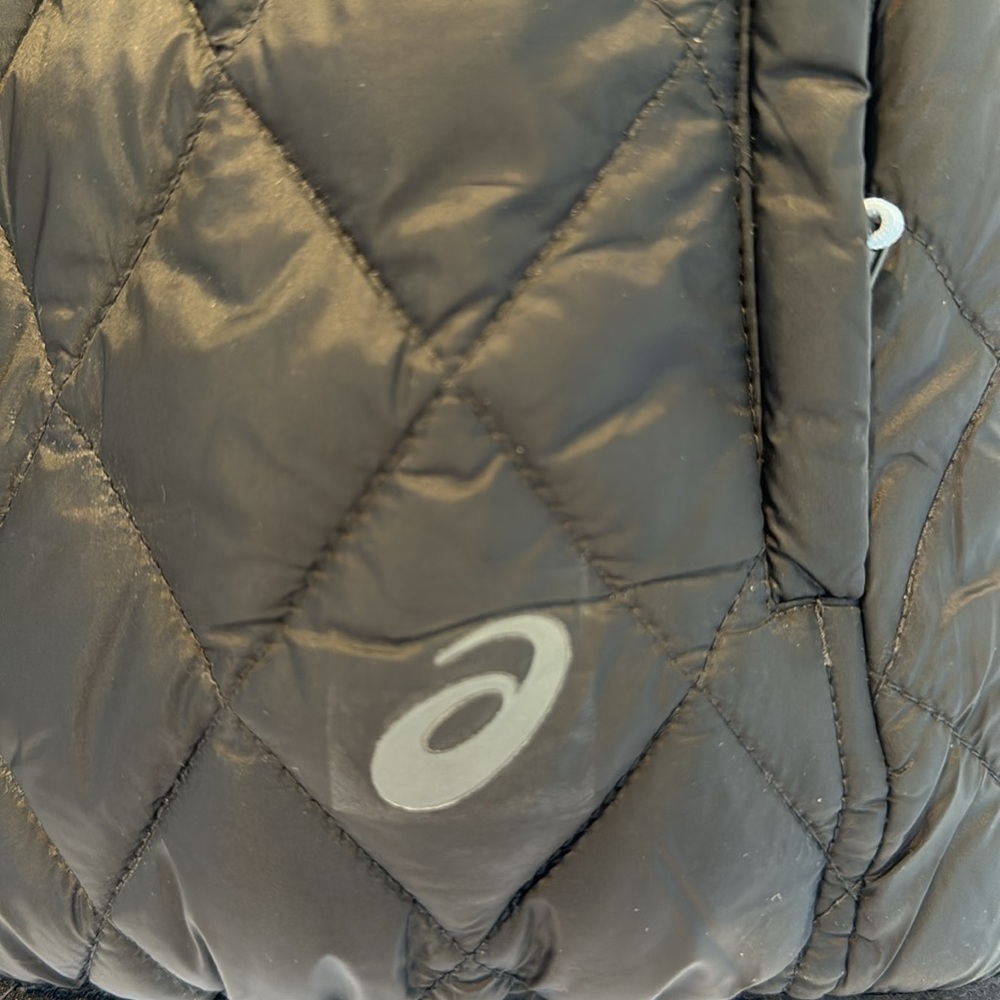 ASICS Vest - Picture 2 of 6